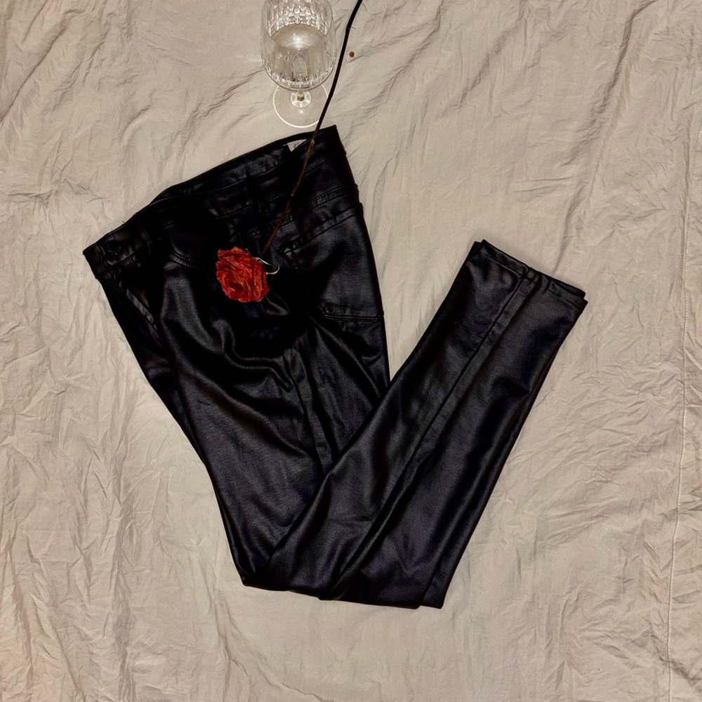 Cielo Jeans USA brand. Black Jeggings with Glossy Finish 38 1/2 X 15 IN